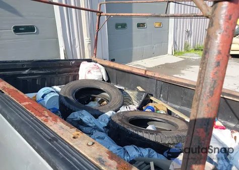 2001 Ford F150 Xl/Xlt из США, поврежденный, VIN 1FTRF17W01NA50035